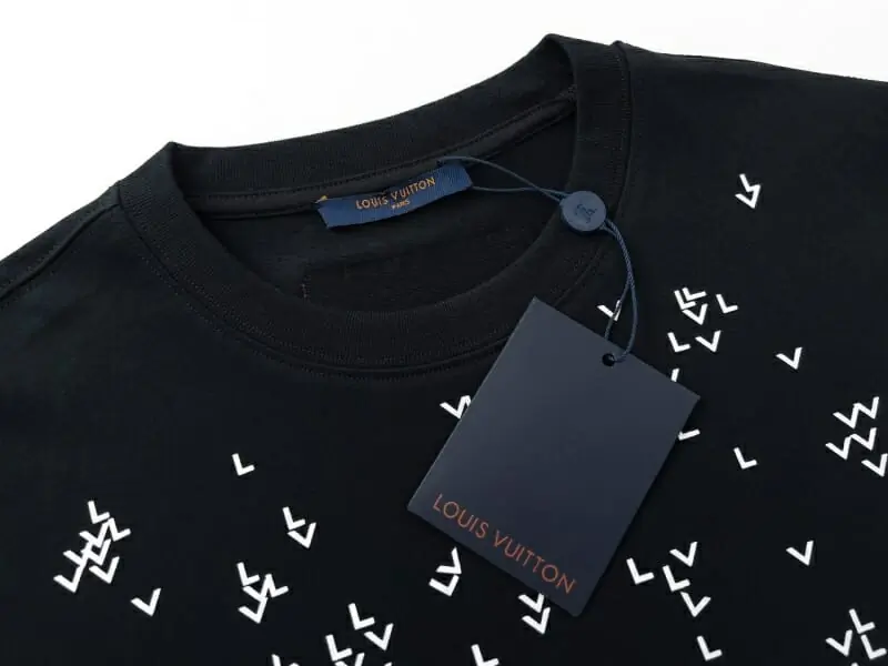 louis vuitton lv t-shirt manches courtes pour unisexe s_1262ba13